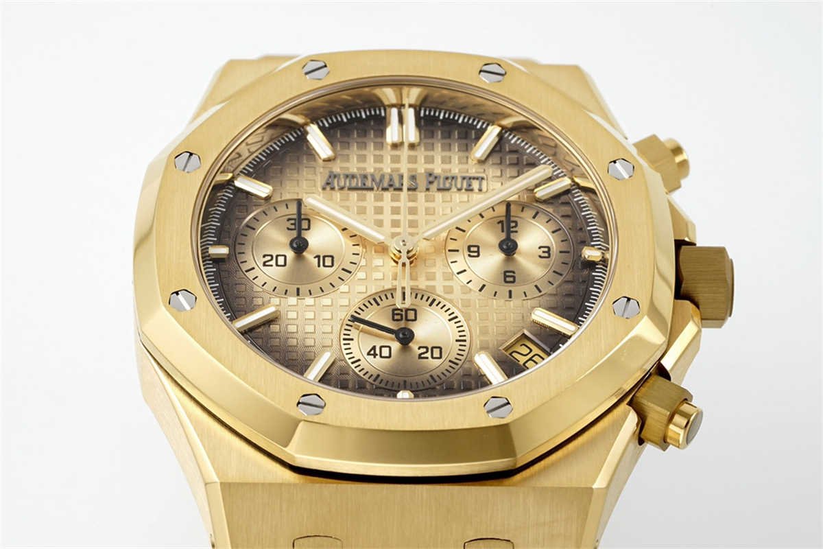 AP 26240BA Replica – Luxury Yellow Gold Royal Oak Chronograph by APS Factory