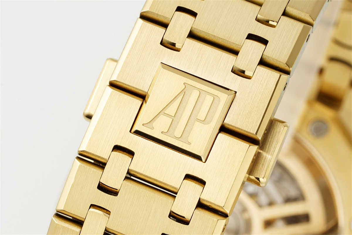 AP 26240BA Replica – Luxury Yellow Gold Royal Oak Chronograph by APS Factory