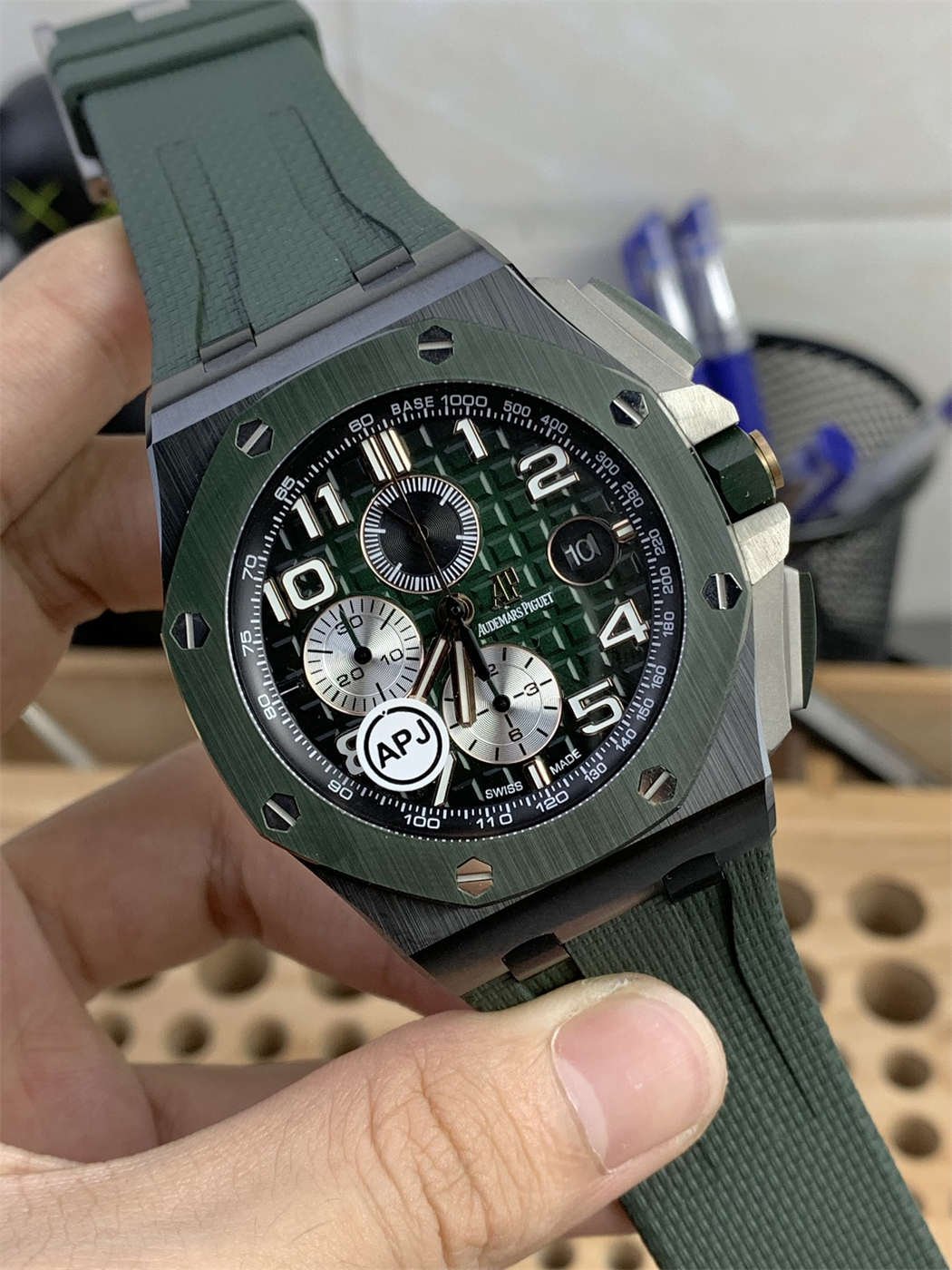 AP Royal Oak Offshore Ceramic Replica – Green Dial 44mm (APJ Factory)