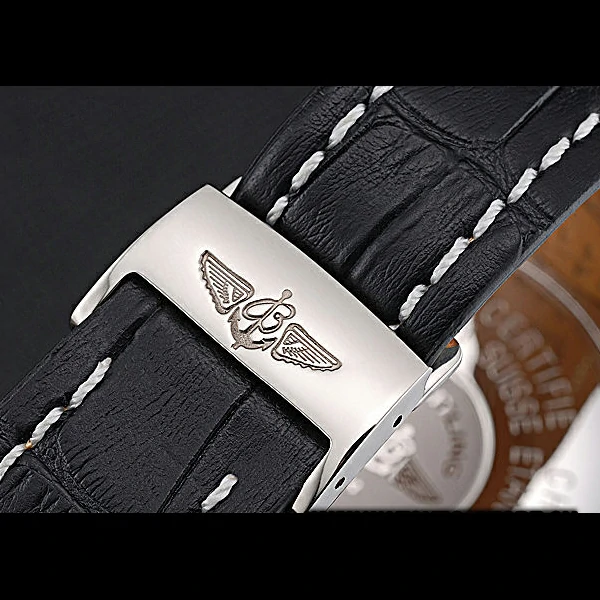 Breitling Avenger new57468