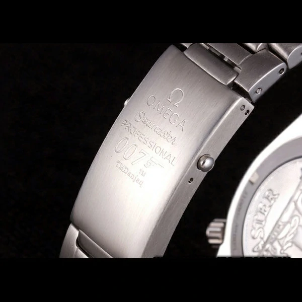 Omega James Bond Skyfall Chronometer Watch with Blue Dial and Black Bezel new59421