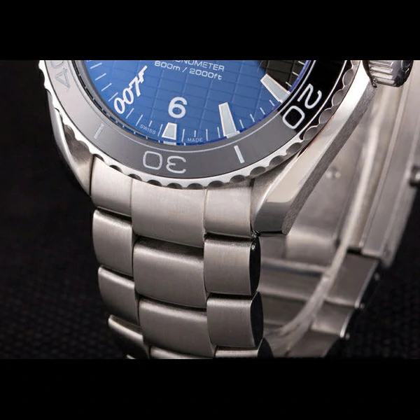 Omega James Bond Skyfall Chronometer Watch with Blue Dial and Black Bezel new59421