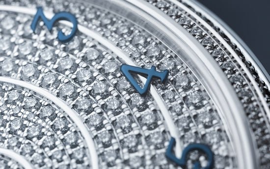 Patek Philippe Replica Watch Calatrava Diamond Ribbon Joaillerie Ladies, 18kt White Gold set with 770 Diamonds: ~4,4ct, 36,5mm, 4978/400G-001