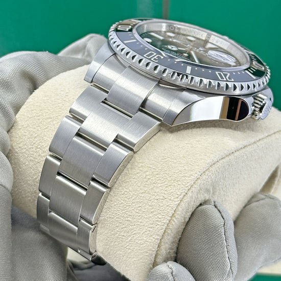 Pre-owned Rolex Replica Watch Sea-Dweller Red Letters 43mm Black Dial Oyster 126600-0001
