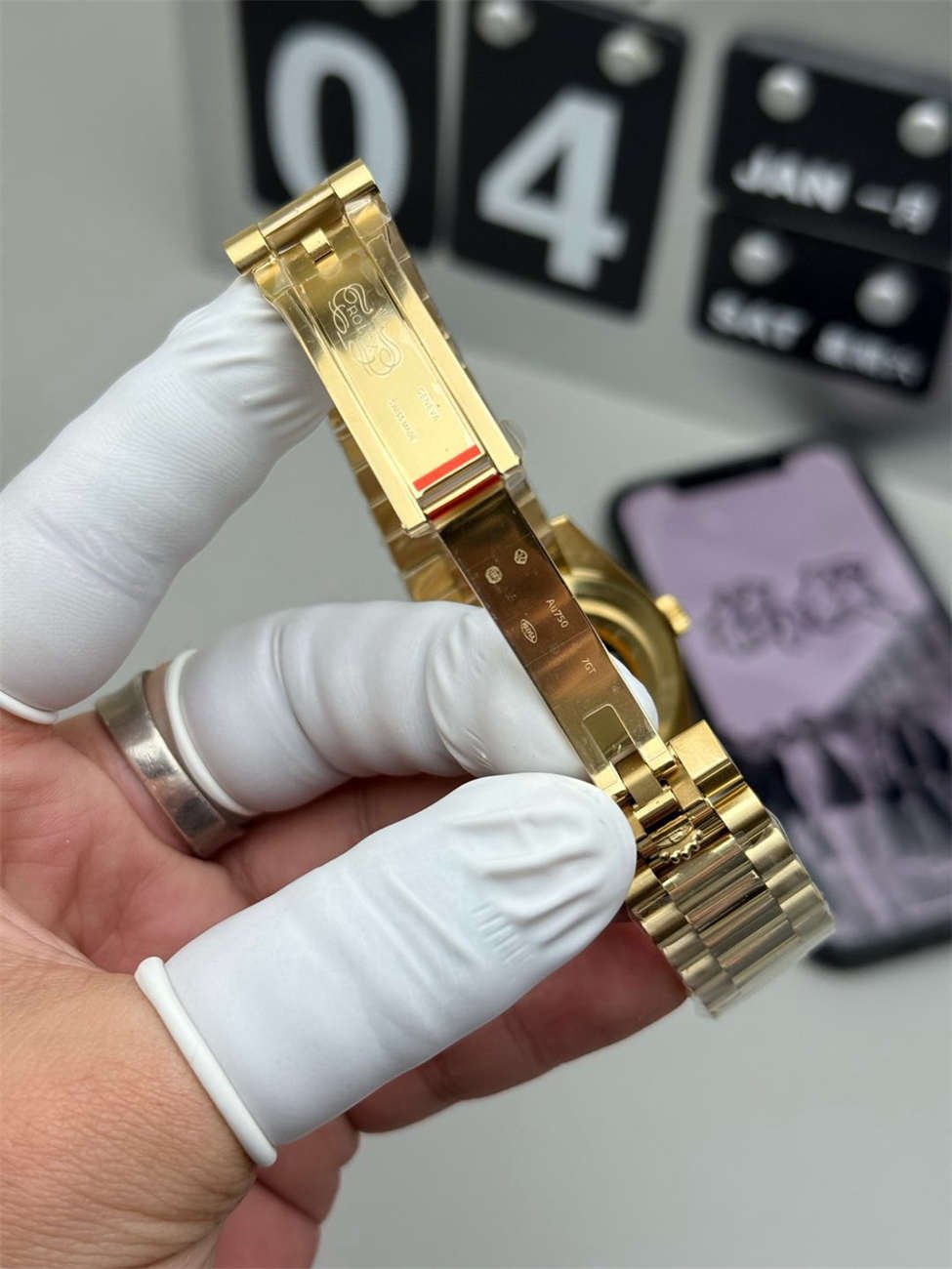 Rolex Day-Date 40 Green Replica (QF Factory) – 195g Heavy Tungsten Gold