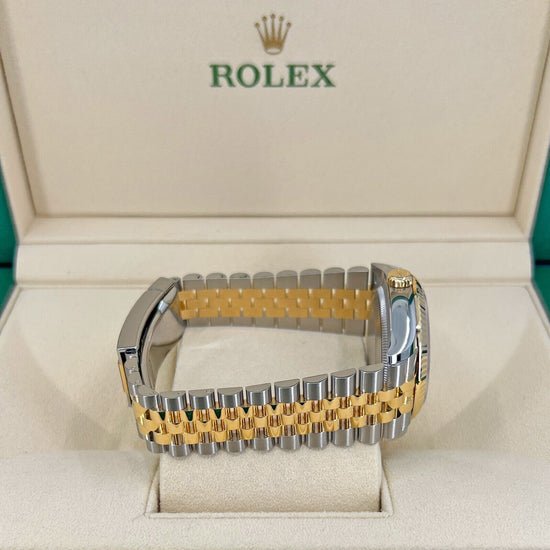 Rolex Replica Watch Datejust 36, 18k Yellow Gold and Stainless Steel, 36mm, Golden, palm motif dial, 126233-0037