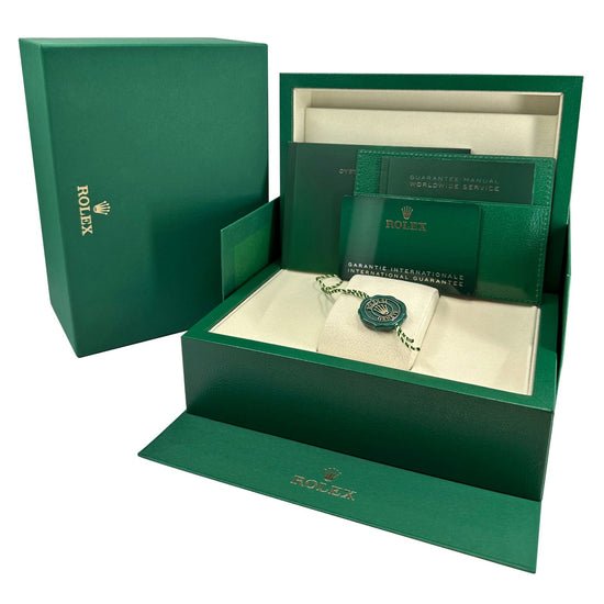 Rolex Replica Watch Datejust 41, Oystersteel and 18k White Gold, Green ombré dial, Fluted Jubilee, 126334-0034