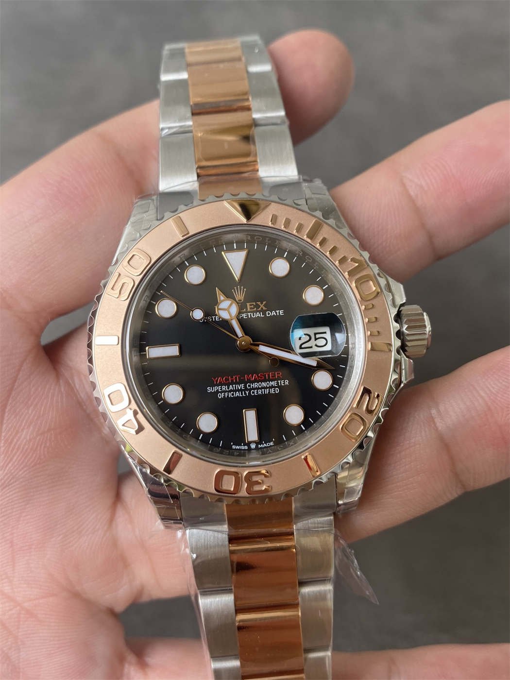 VSF Yacht-Master 40 Two-Tone Black Dial – 126621 Replica (VS3235)